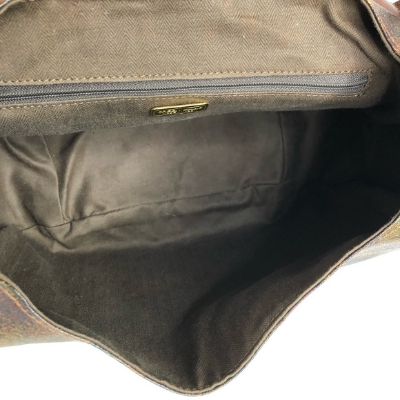 GREENHILLS leather detail Crossbody shoulder bag - Picture 6 of 11